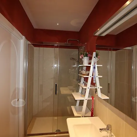 Area Sacra Relais 4*